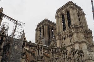 Notre-Dame en travaux six mois après l'incendie.