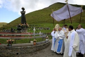 Procession du Saint-Sacrement à La Salette.