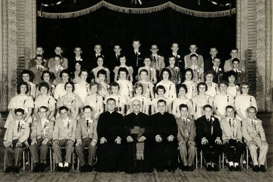 La classe de 1960 de St. Wenceslaus School à New Prague, Minnesota.