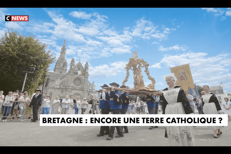 Bretagne : encore une terre catholique ?