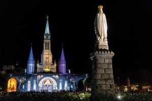 La basilique Notre-Dame-du-Rosaire, à Lourdes (Hautes-Pyrénées).