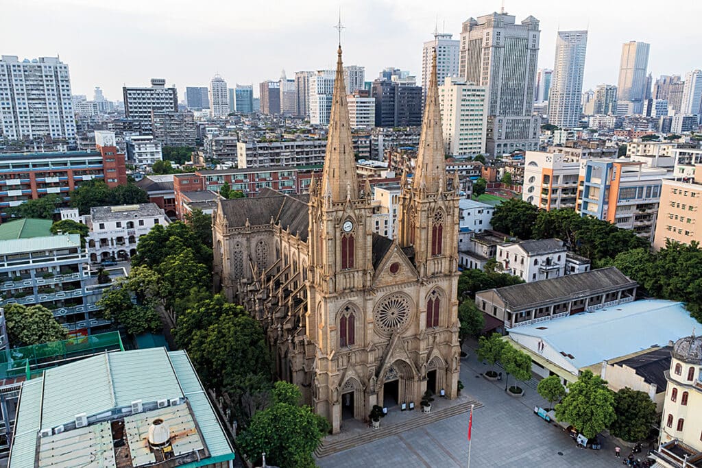 Cathédrale du Sacré-Cœur à Canton (Chine).