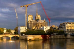 Notre-Dame de Paris : restaurer la foi